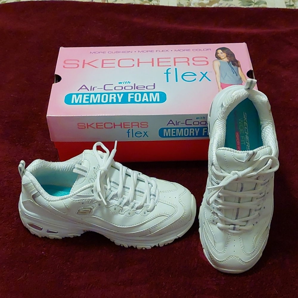 Sketchers Flex Shoes